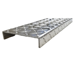 Diamond Plate End Wall Guards